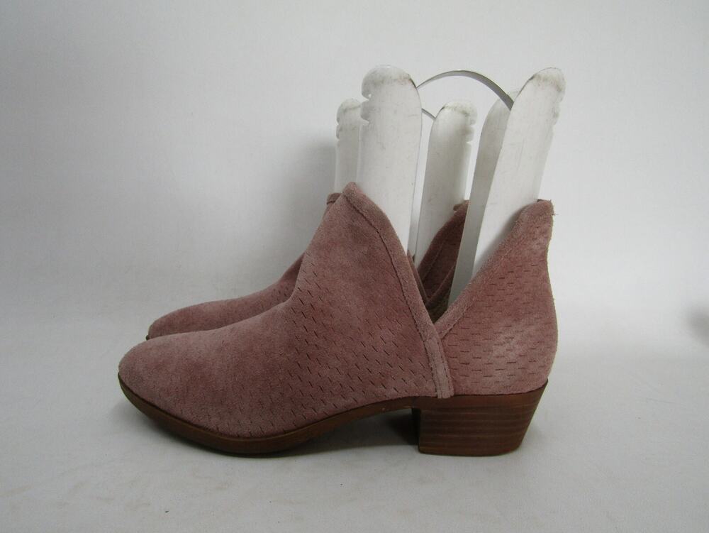Lucky Brand Womens Size 7.5 M Pink Suede Perforated Ankle Fashion Boots Bootie